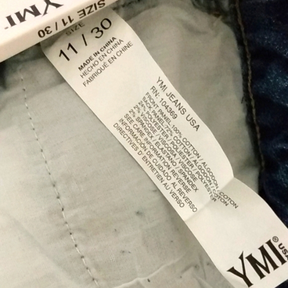 YMI DREAM COLLECTION DISTRESSED RIPS & WHISKERS MOM JEANS SIZE 11 / 30 NWT - Picture 6 of 6